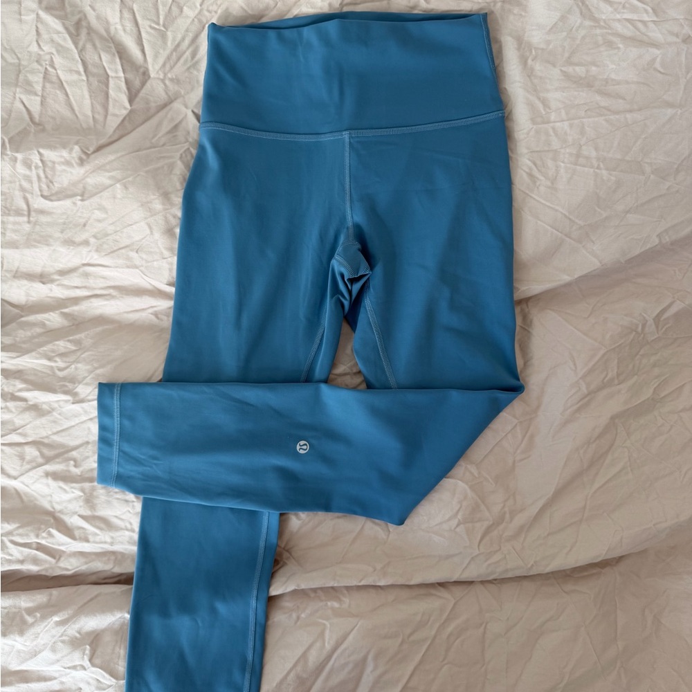 Lululemon High-Rise Wunder Train 25" (Size 6)